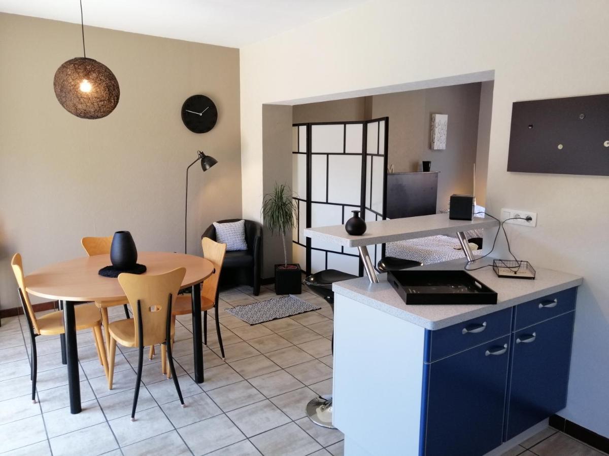 Studio 2 Pers Tourisme Et Business Namur Exterior photo